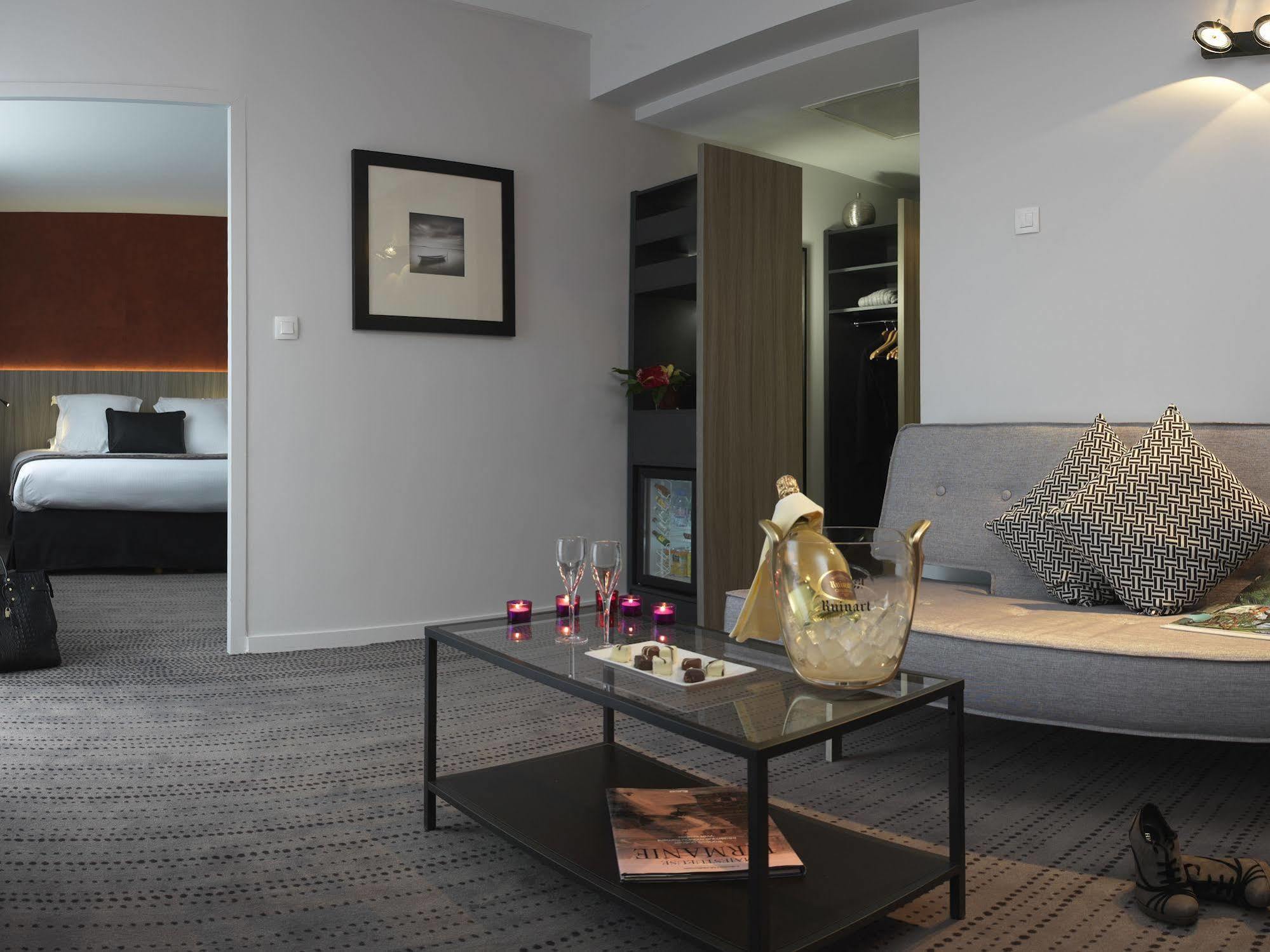 Best Western Plus Hotel & Spa De Chassieu Exterior photo